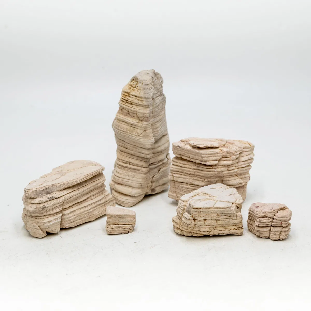 Piedra de acuario de 20 libras, piedra para acuario, paisajismo, terrarios, recintos de vivero, jardines en miniatura y de hadas, 7-8 piezas de 2 a 8 pulgadas