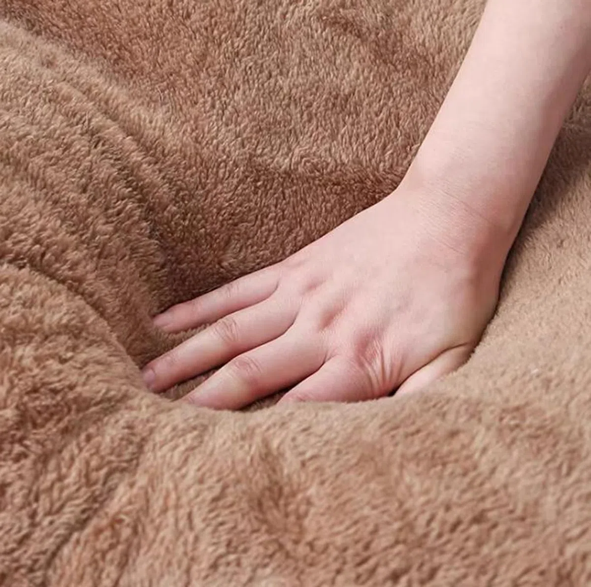 Cama para perros grandes 2 en 1, casa mullida para perros XL/XXL, lujoso refugio para mascotas de interior con asa, camas calmantes antiansiedad para perros y gatos, acogedora casa cueva para