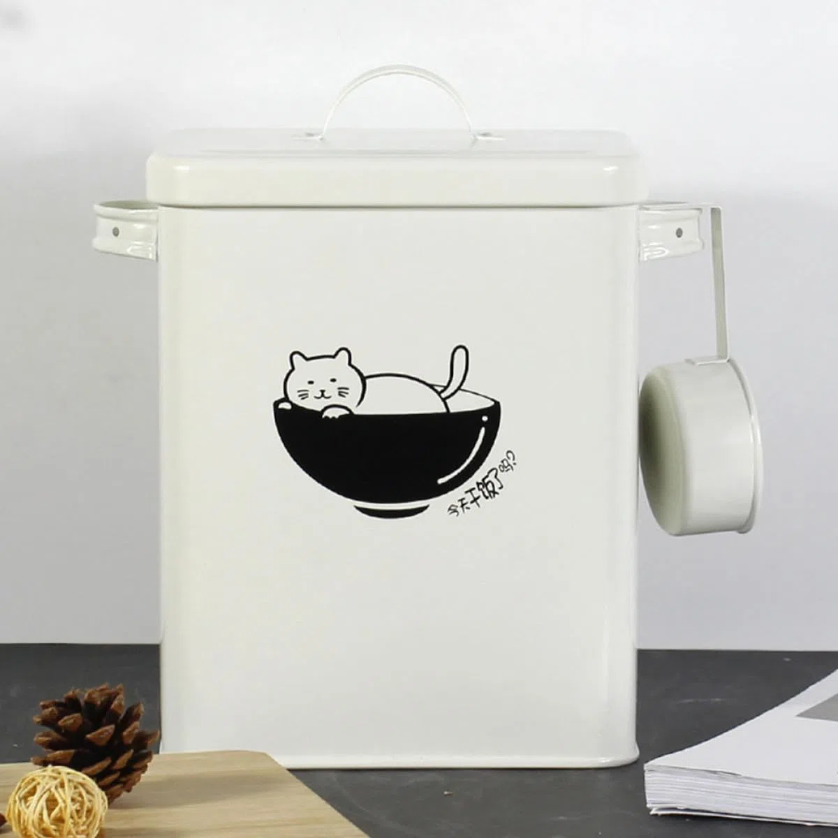 TEHAUX Contenedor Sellado para Alimentos de Mascotas 10l Cubo Metálico Resistente Humedad Almacenamiento de Pienso para Perros y Gatos Caja Hermética para Comida Seca
