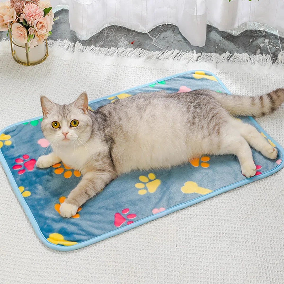 Paquete de 2/4 mantas lavables para perros, mantas de gatos y cachorros, lindas mantas con estampado de patas, tapete para sofá, cama, coche, mantas cálidas para mascotas para perros y gatos