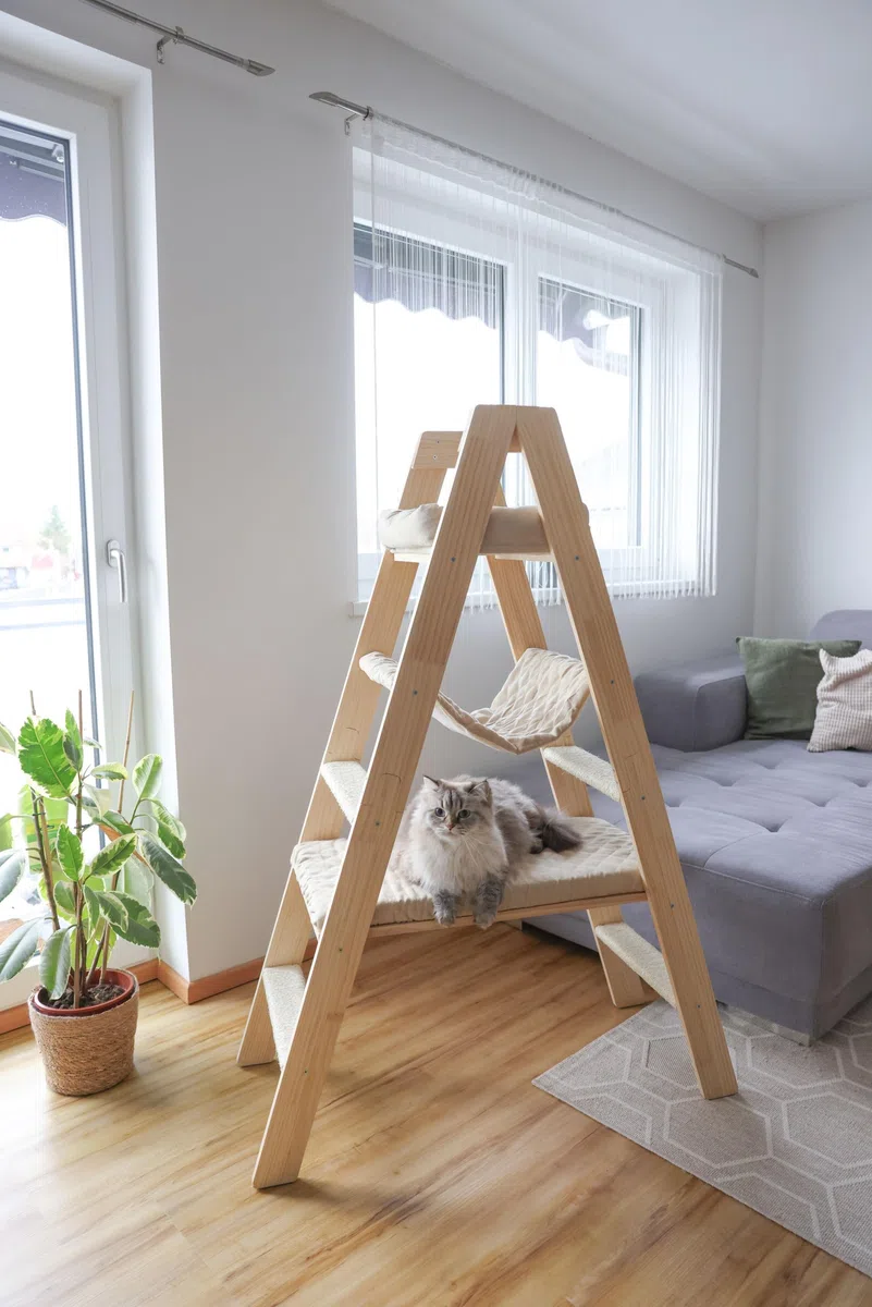Kerbl Pet Árbol rascador Ladder, 97 × 39, 5 × 134 cm, Beis