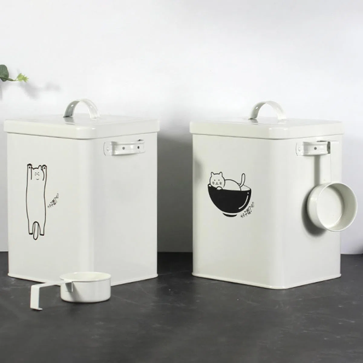 UKCOCO Contenedor para Comida de Perro de Hierro Diseño Sellado y Superficie Lisa, Cubo Multifuncional Blanco para Almacenamiento Seguro de Alimentos para Mascotas