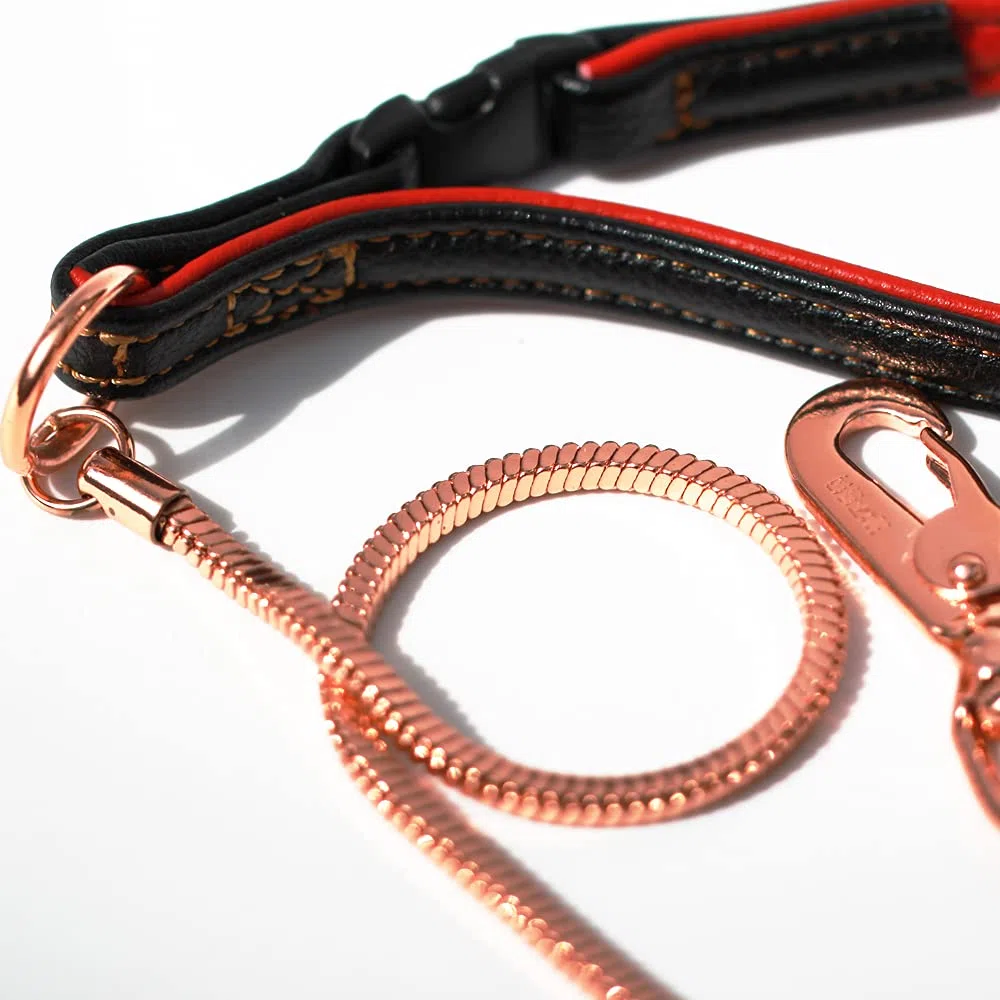 Correa para perro a prueba de masticación, cadena de serpiente de bronce rojo con mango de cuero para perros (oro rosa, 4 pies)