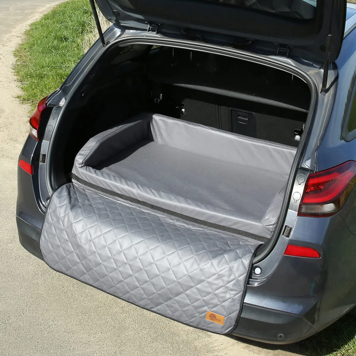 Your GEAR Termoli 100 x 70 cm - Cama para Perros de Coche Con Protección para el Borde de Carga, Cesta y Alfombrilla para Maletero, Cama de Viaje