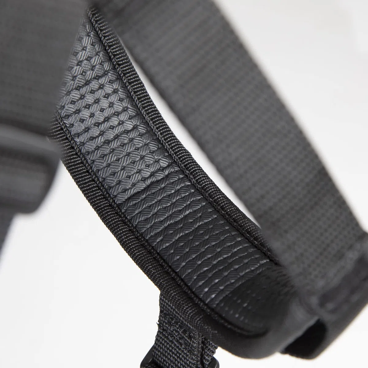 Shires - Bozal de Nailon para Hierba, Color Negro