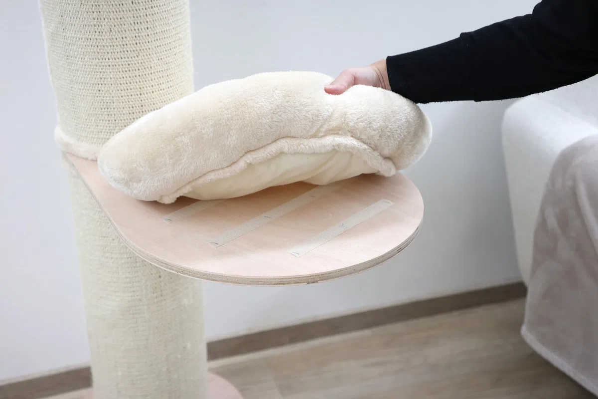 Kerbl Pet Árbol para Gatos Dolomit Tower, Ø38cm, Altura 187cm, Beige