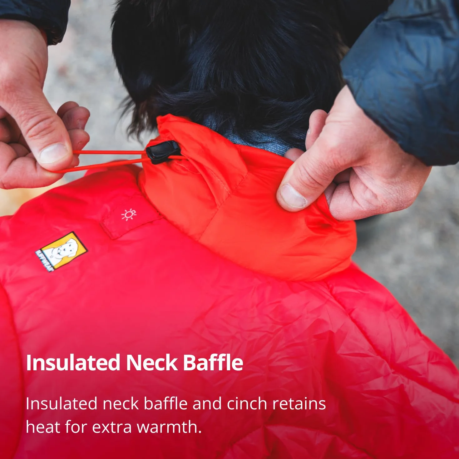 RUFFWEAR Palisades - Poncho de dormir, saco de dormir para perro, abrigo para perro grande/XL, chaqueta ligera para mascotas para acampar e invierno, grosella roja, talla L/XL