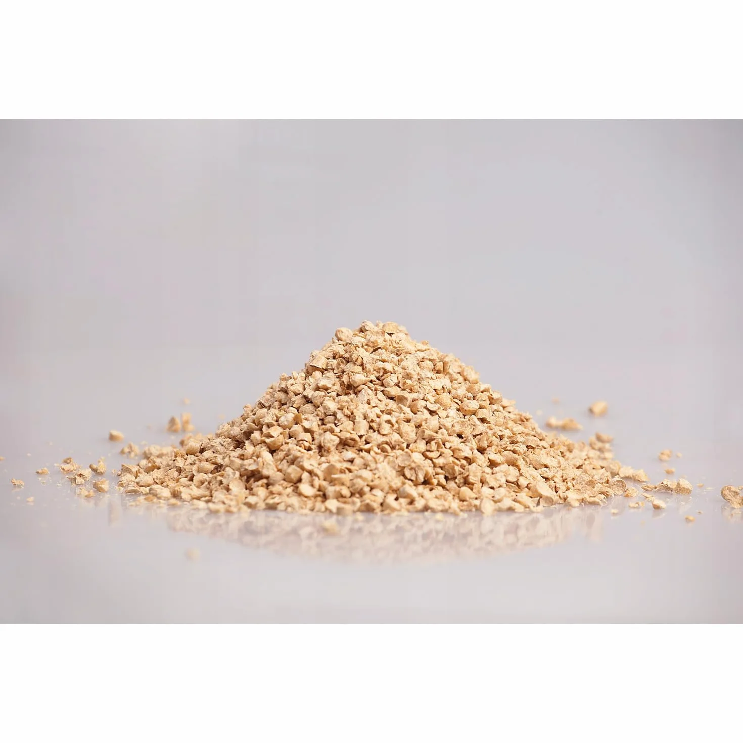 Animax Arena Aglomerante Absorbente para Gatos, Triturada, Arena Perfumada Control de Olores | Deshechable en Inodoro | Zero Waste Hecha de Madera (20+20L, Clásico)