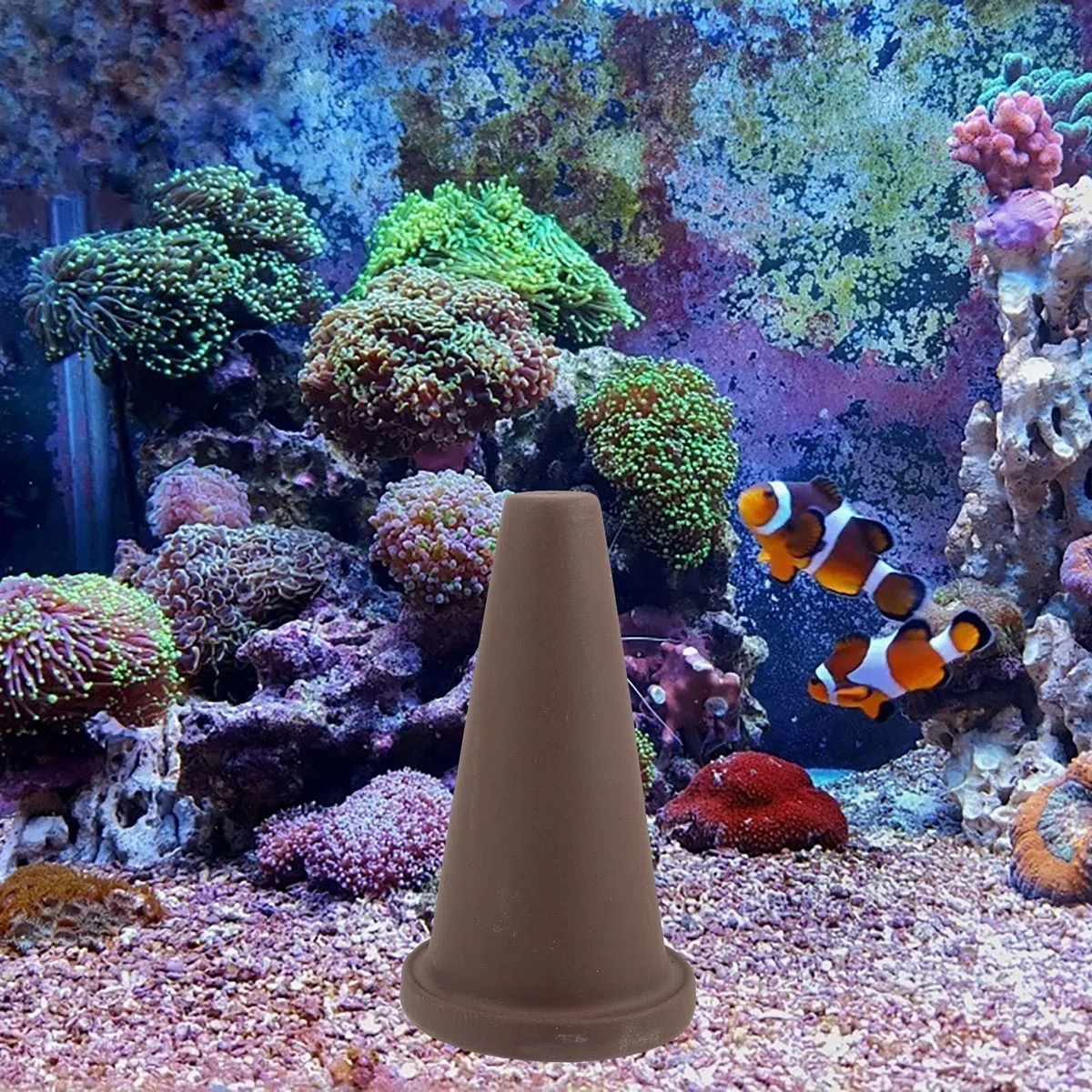 VOSAREA Cono de Cría para Desove de Peces y Camarones, Cubo de Cerámica Resistente con Malla de Aislamiento y Ranura Inferior para Acuarios y Criaderos