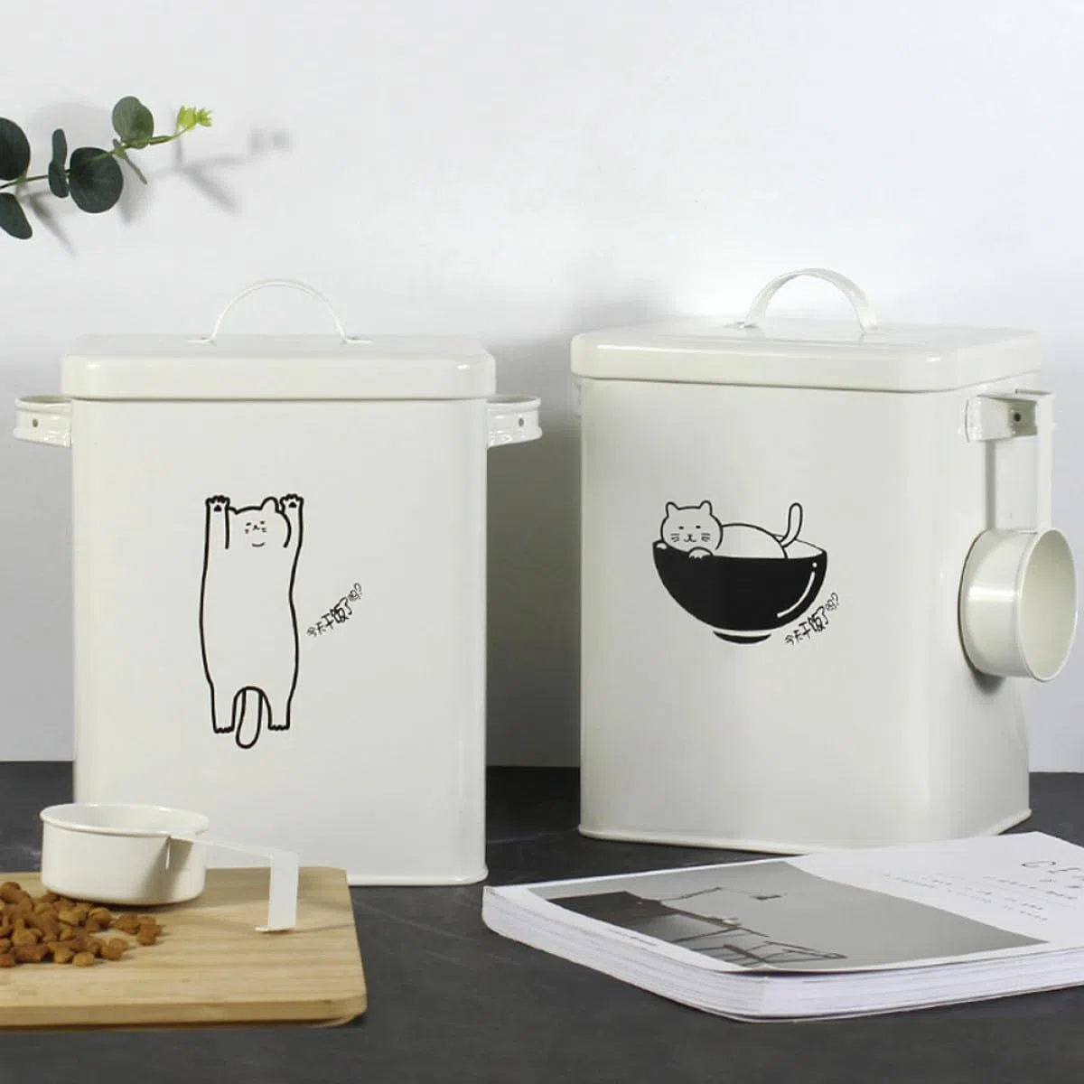 HOMSFOU Cubo de Comida para Gatos y Perros Cierre Hermético, Contenedor de Almacenamiento de Alimentos para Mascotas Resistente Humedad, Capacidad Mediana para Guardar Pienso y Snacks,