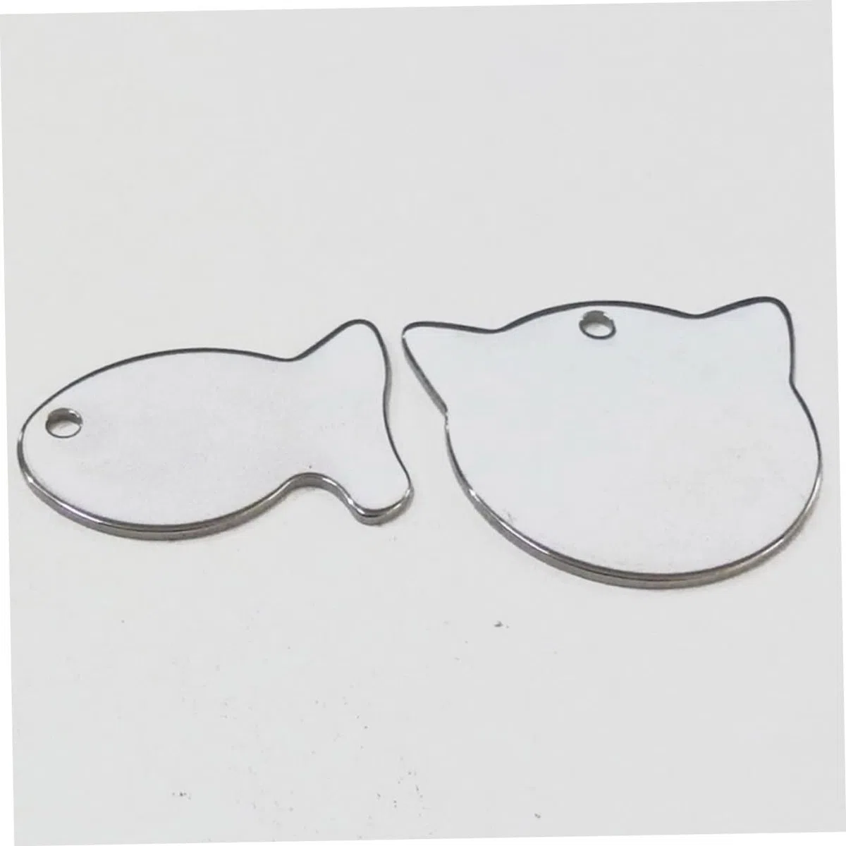 Mipcase 50 Piezas de Colgantes para Mascotas de Acero Inoxidable en Blanco, Resistentes a Rayaduras y Fáciles de Usar, Ideales para Grabado DIY y Accesorios para Perros Estilo Aleatorio