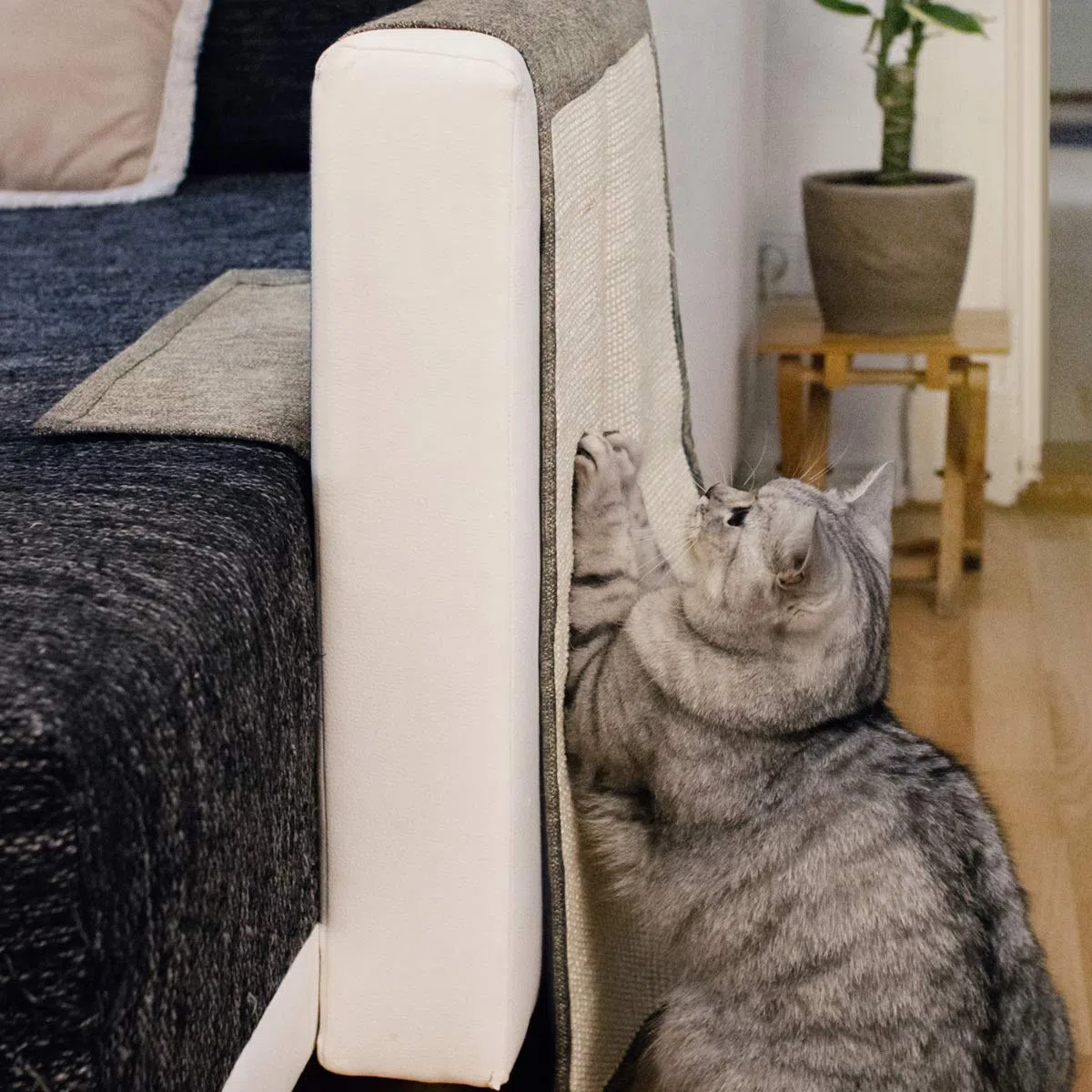 Navaris Set de 2X rascadores para Gatos - Protector de sofá contra arañazos de Gato y Perro - Rascador afilador de uñas de sisal en marrón