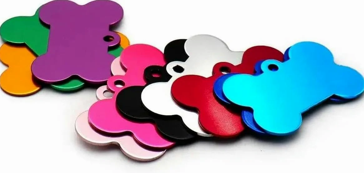 100 piezas de etiquetas de identificación para mascotas, etiquetas con nombre y número para mascotas, placas de identificación personalizadas de aluminio grabadas, etiquetas para mascotas en albo, et
